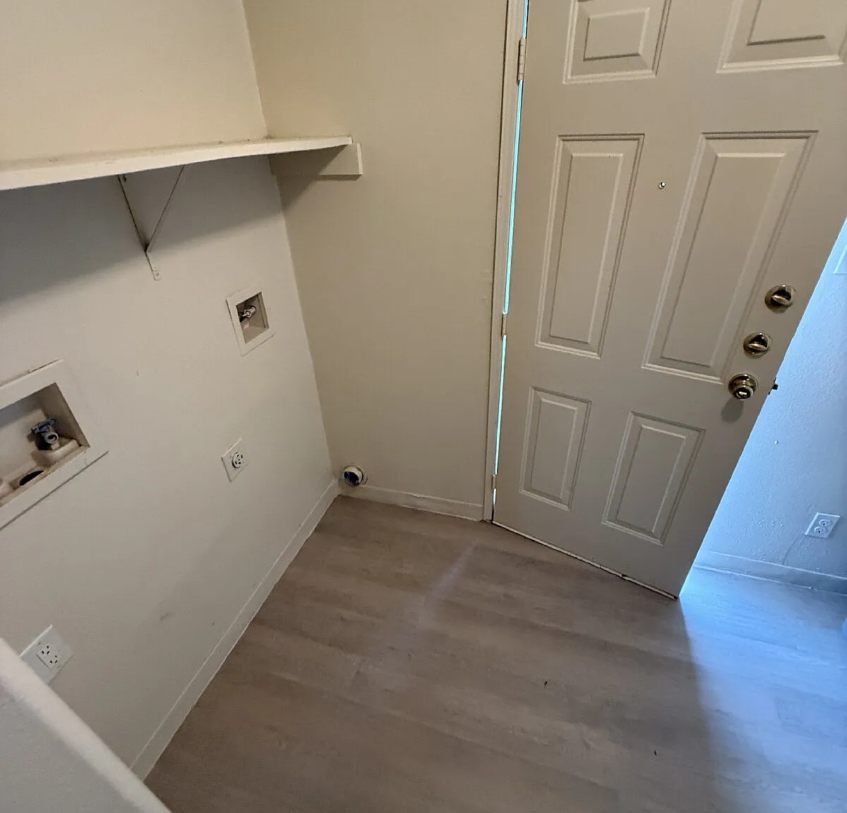 3 bed, 2.0 bath, 1209 sqft, $1,175 — Photo 1