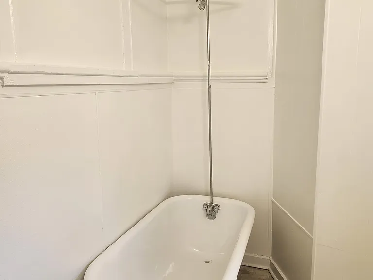 1807 Eutaw Pl #1F — Photo 3