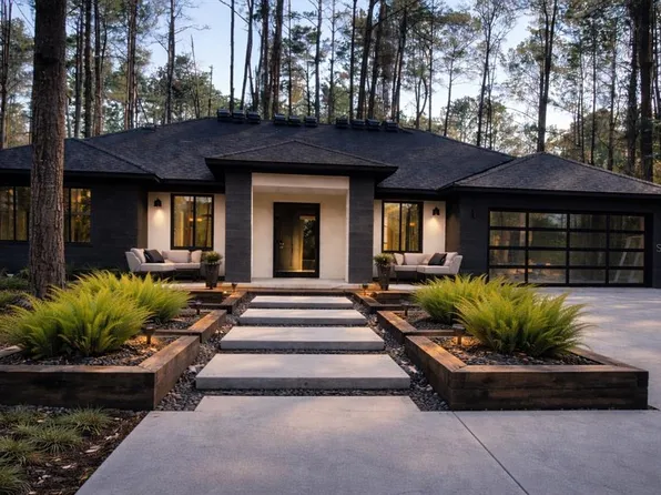 1323 E Derby Dr, Citrus Springs, FL 34434