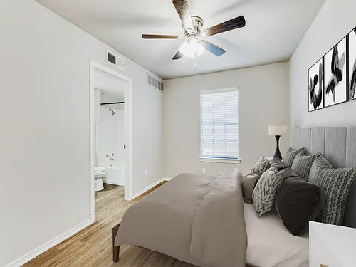 Crest River District Apartments Photo 1