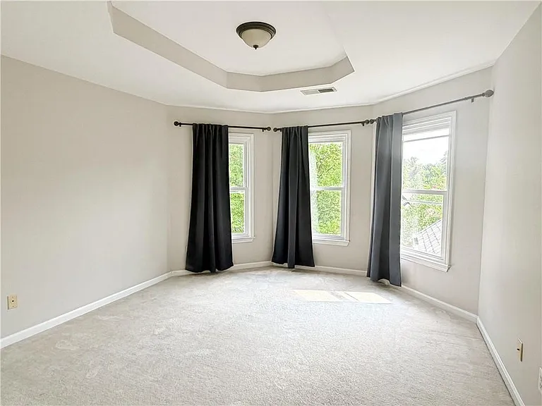 530 Rippling Water Ln — Photo 32
