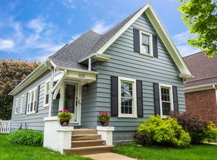 4426 N Woodburn St, Shorewood, WI 53211