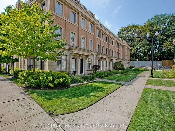 2nd image of 20 Hargrave Ln #12