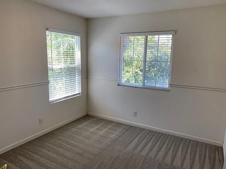 222 Whispering Oaks Ct — Photo 12
