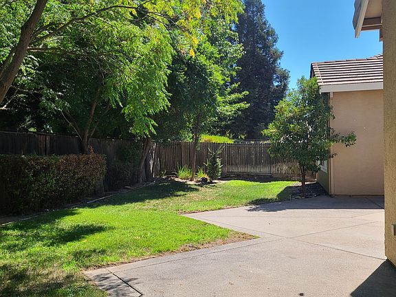 4th image of 3040 Big Bear Dr