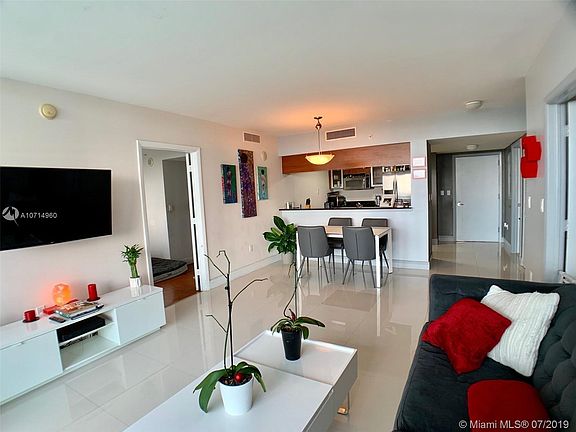2nd image of 1800 N Bayshore Dr APT 1710