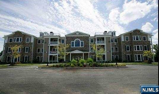 1st image of 5 Tenakill Park E APT 112