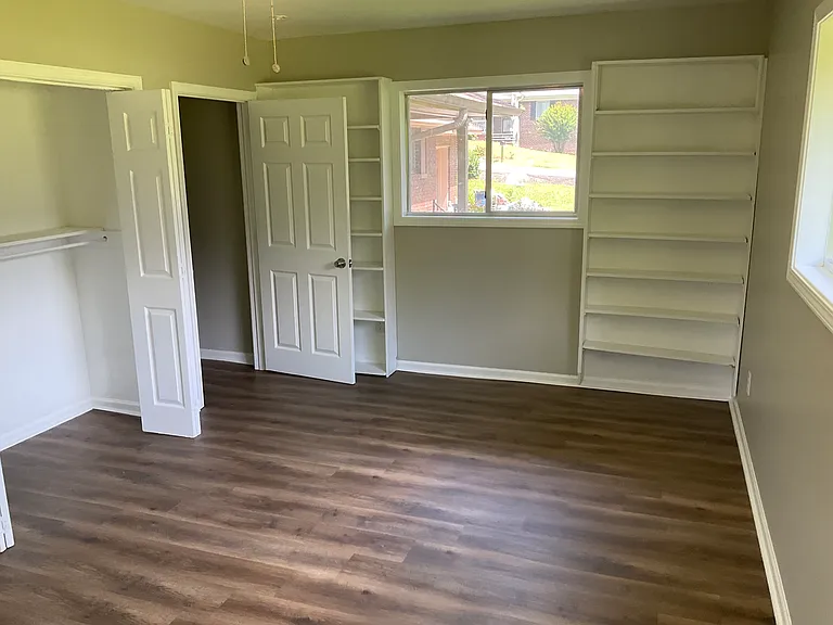 2606 Jones St — Photo 12