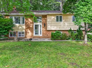 991 Cheboygan Dr, Muskegon, MI 49445