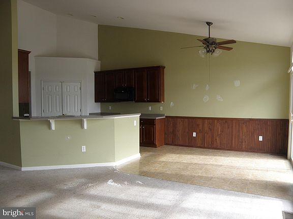 5th image of 30183 Whitehall Dr