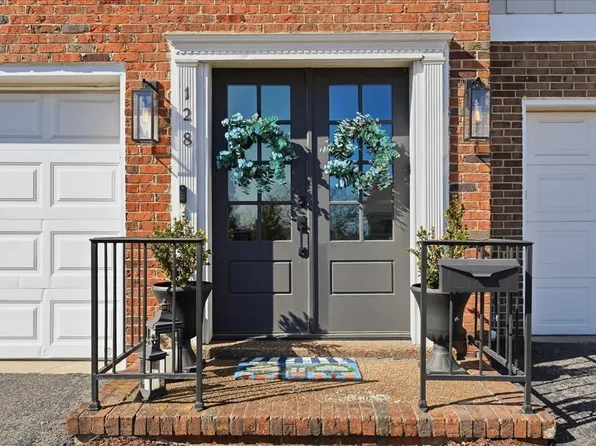 128 Jefferson Sq, Nashville, TN 37215