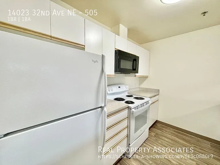 Parkway 1 — Photo 2