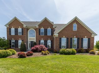 610 Corsair Ct, Sykesville, MD 21784
