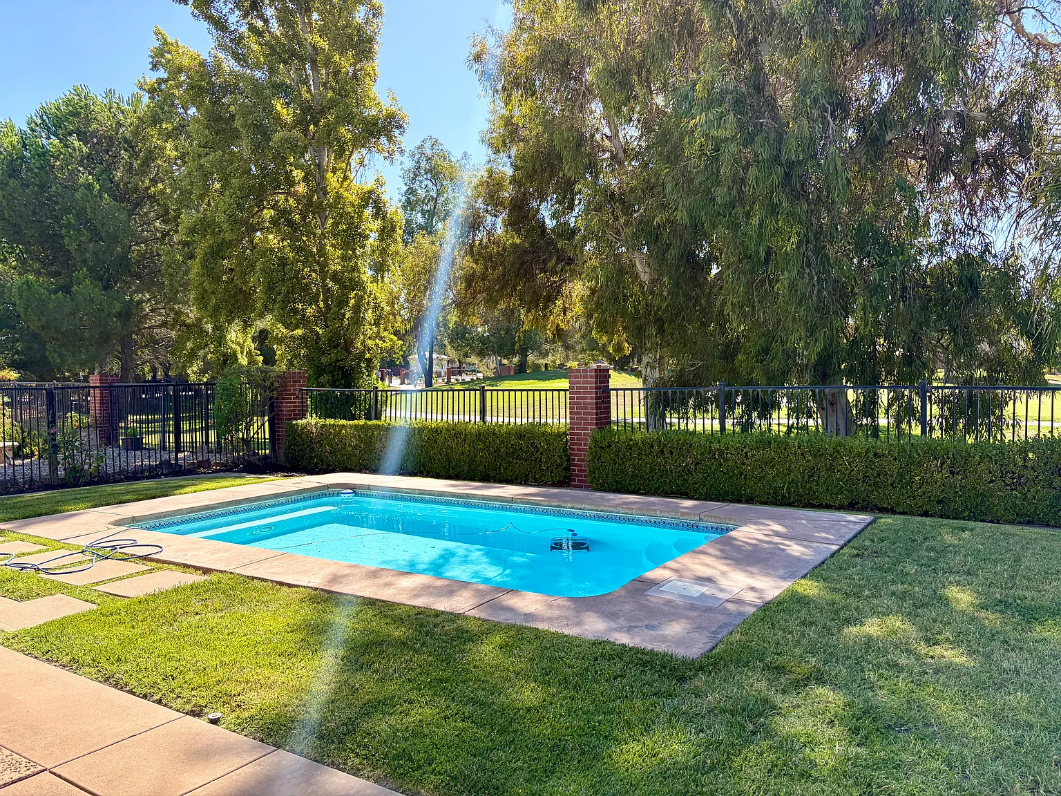 3 bed, 1931 sqft, $3,950 — Photo 4