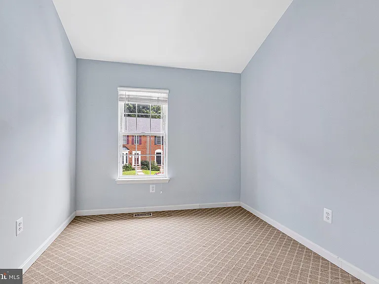 616 Bellerive Ct #85 — Photo 18