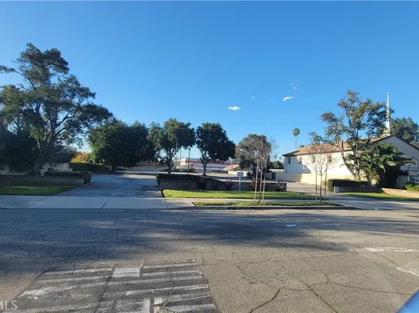 538 E Pasadena St #13, Pomona, CA 91767