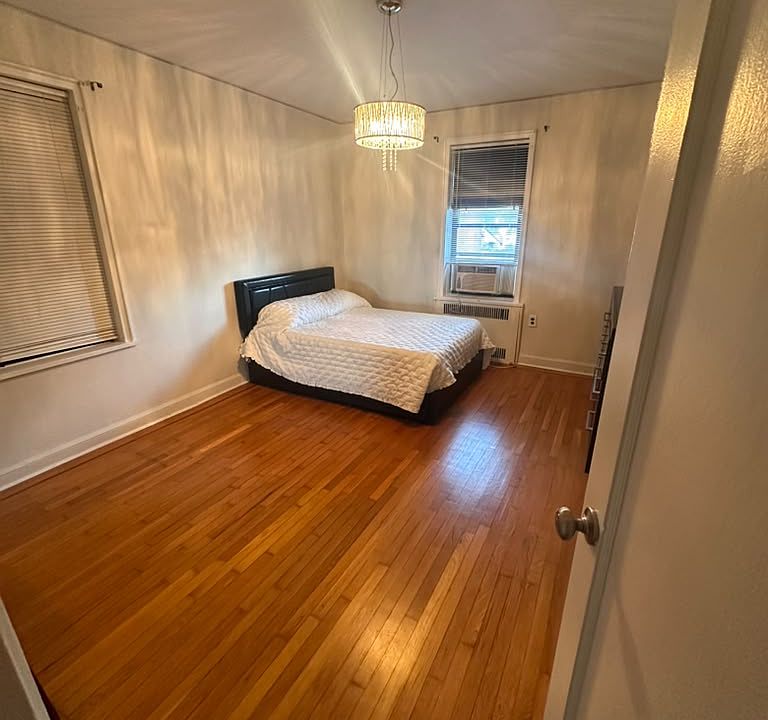 1st image of 56 Parkway Rd