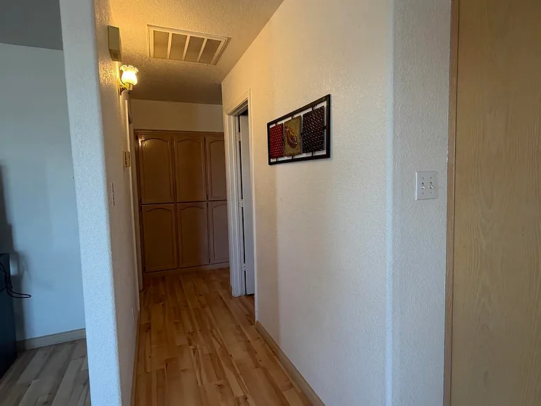 13616 E 52nd St — Photo 12