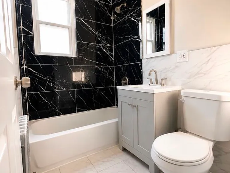 45-47 Fuller Pl #R2 — Photo 4