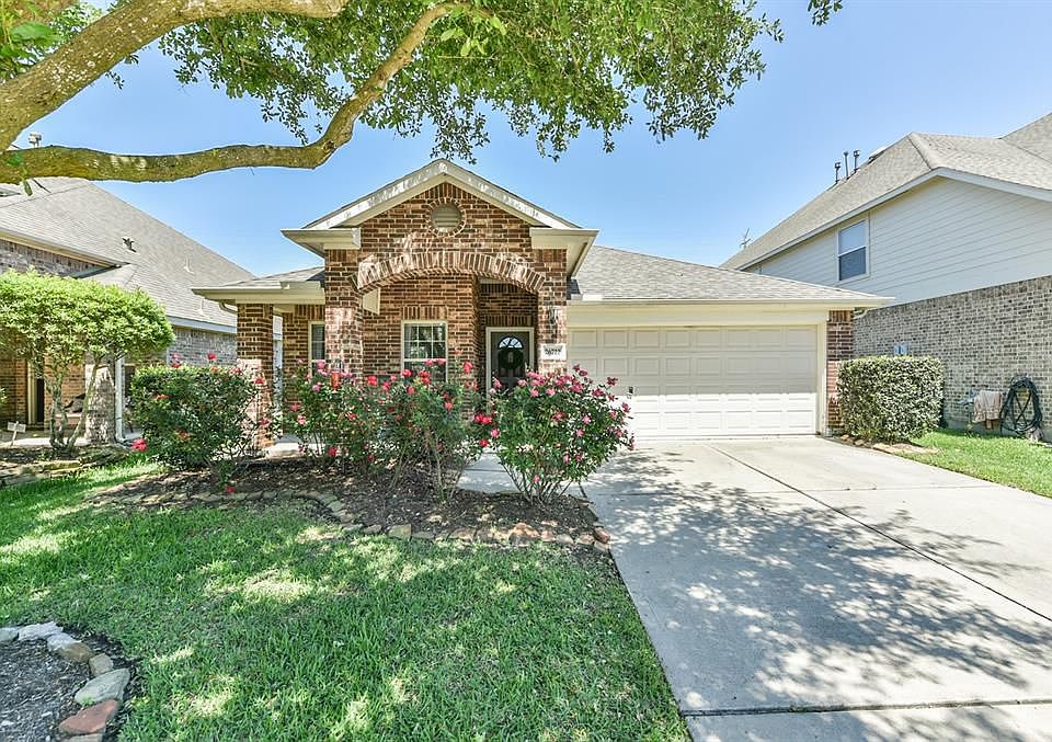 1st image of 26722 Bellwood Pines Dr