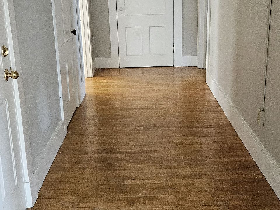 Hallway toward bathroom