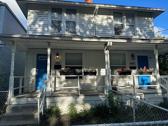 2nd image of 1857 Bruck St