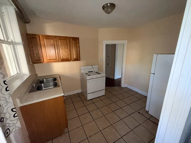 2253 W Ainslie St #1 — Photo 6