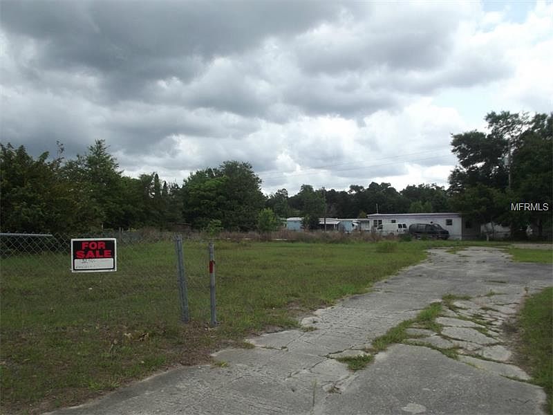 2nd image of 2664 Frances Dr