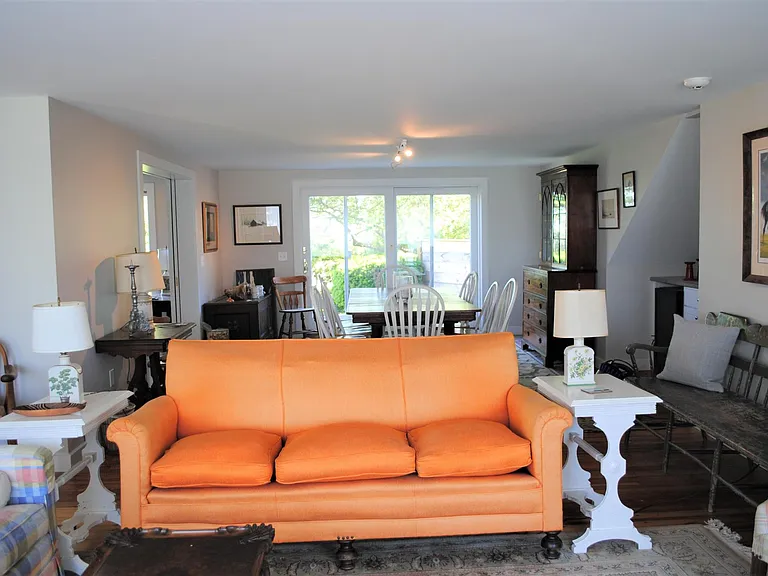 588B Black Point Rd — Photo 4
