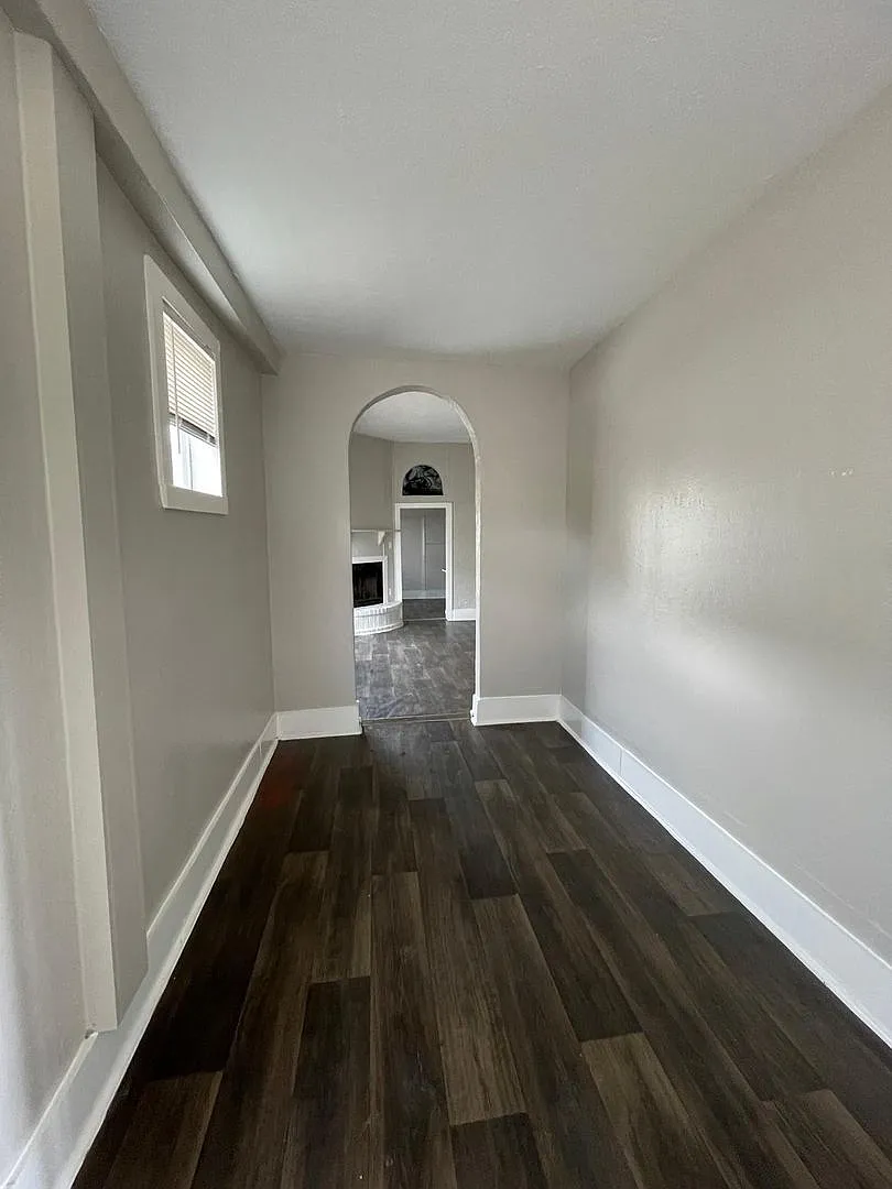 Unbeatable Value! Updated 4-Bedroom Beaumont Home with 1,745 Sq. Ft. Only $1,300 — Photo 2