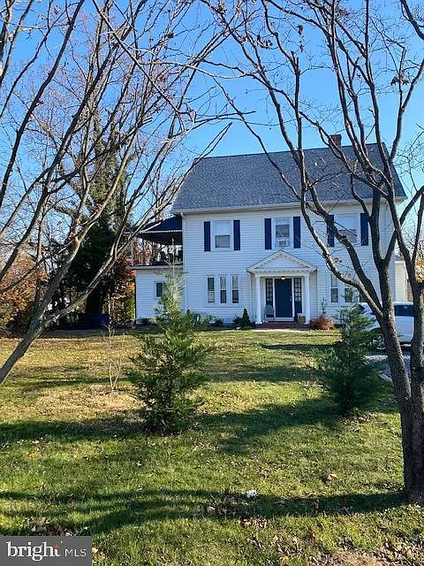 1 bed, 1.0 bath, 750 sqft, $1,895 — Photo 1