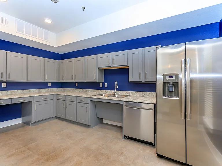 Community Kitchen & Prep Area