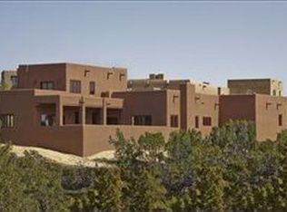 5 W Via Plaza Nueva #A, Santa Fe, NM 87507