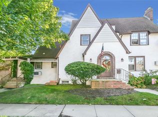 247 Cornwell Ave, Valley Stream, NY 11580