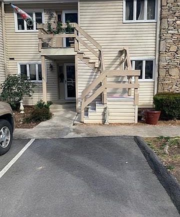3rd image of 411 Britton Creek Dr