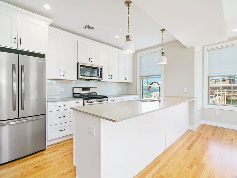 180 Norfolk Ave #2 — Photo 2