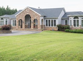 8830 Hickory Rd, Petersburg, VA 23803