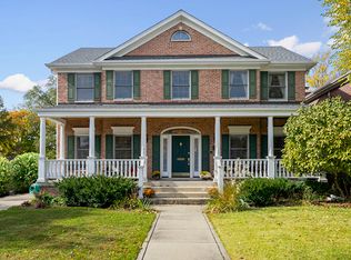 206 N Washington Ave, Park Ridge, IL 60068