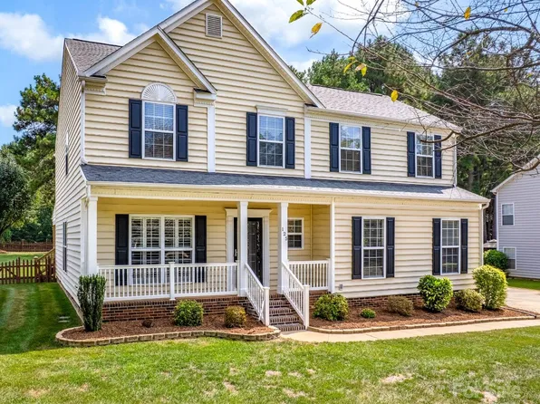 125 Castleton Dr, Mooresville, NC 28117