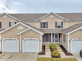 33160 Beverly Ln, Avon Lake, OH 44012