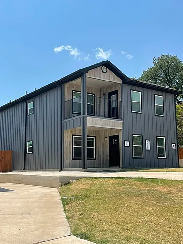 2510 Oxford Ave #1 Photo 1