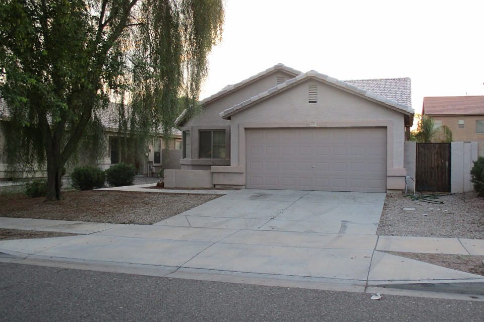1st image of 3311 S 81st Dr