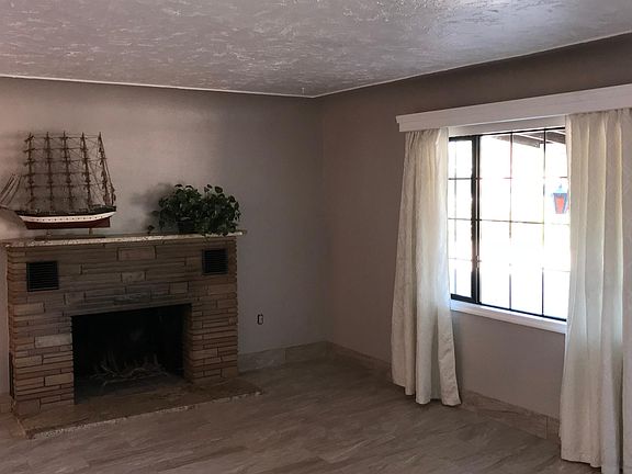 4th image of 2534 N 52nd St