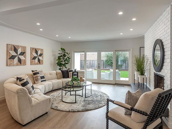 3rd image of 103 Panorama Way