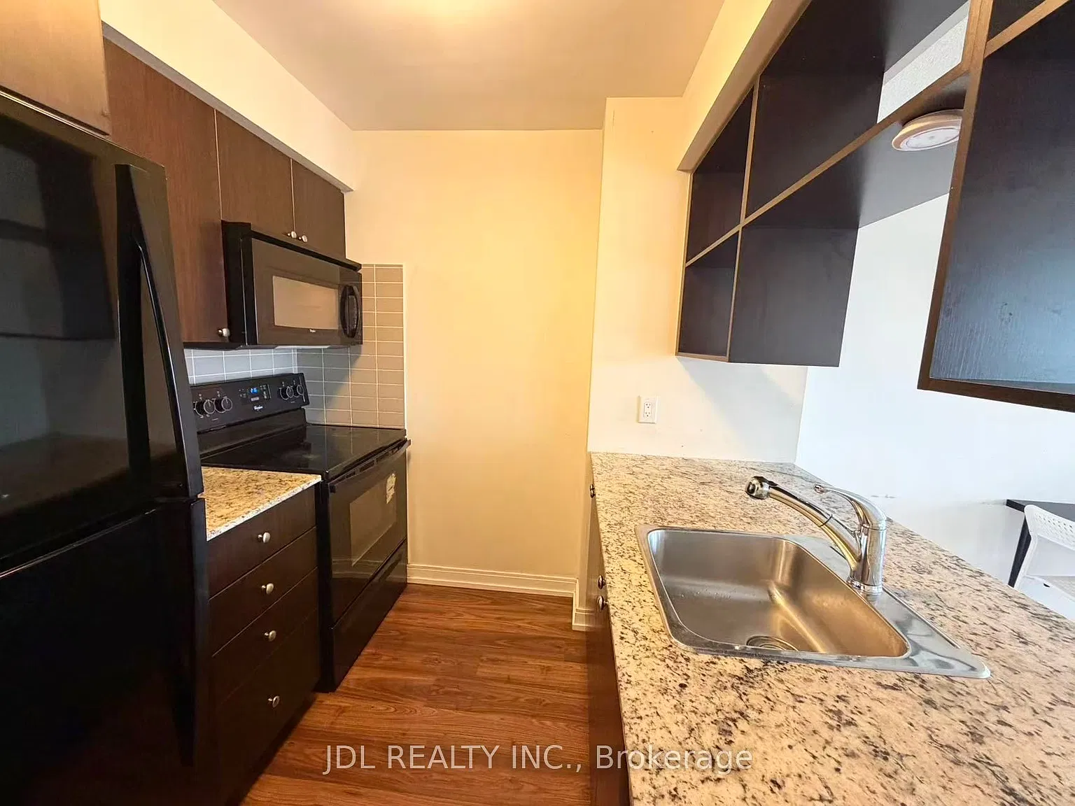 2 bed, $2,450 — Photo 4