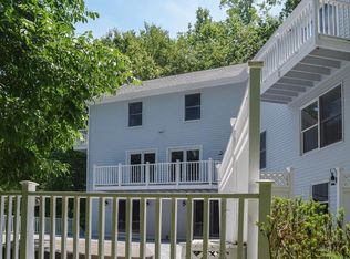 79 Sheridan Dr, New Canaan, CT 06840