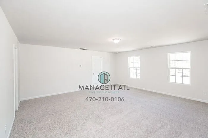 750 Shallowford Rd — Photo 26