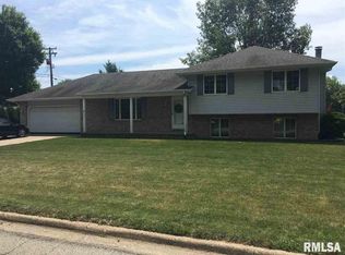 5322 Burns Ave, Peoria, IL 61607