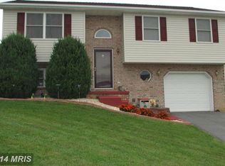 103 Sara Cir, Smithsburg, MD