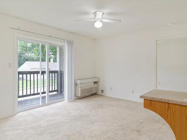 720 E Culton St #I — Photo 1